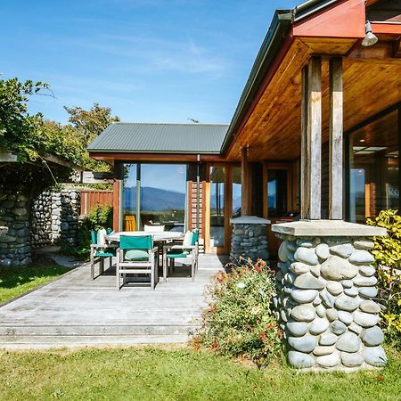 Bullock Creek Chalet - Sleeps 8 - Lake & Mountain Views - Private & Secluded Villa Wanaka Exterior photo